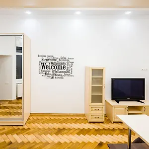 Bright And Cozy With Balcony Апартаменты